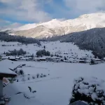 Haus Vlcek Apartamento Nauders